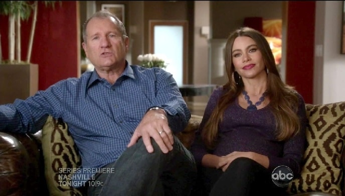 Ed and Sofia Vergara in Modern Family